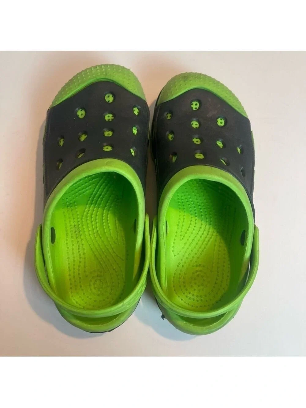 Boys waterproof shoes slides green black for pool or beach Sz 35 EU